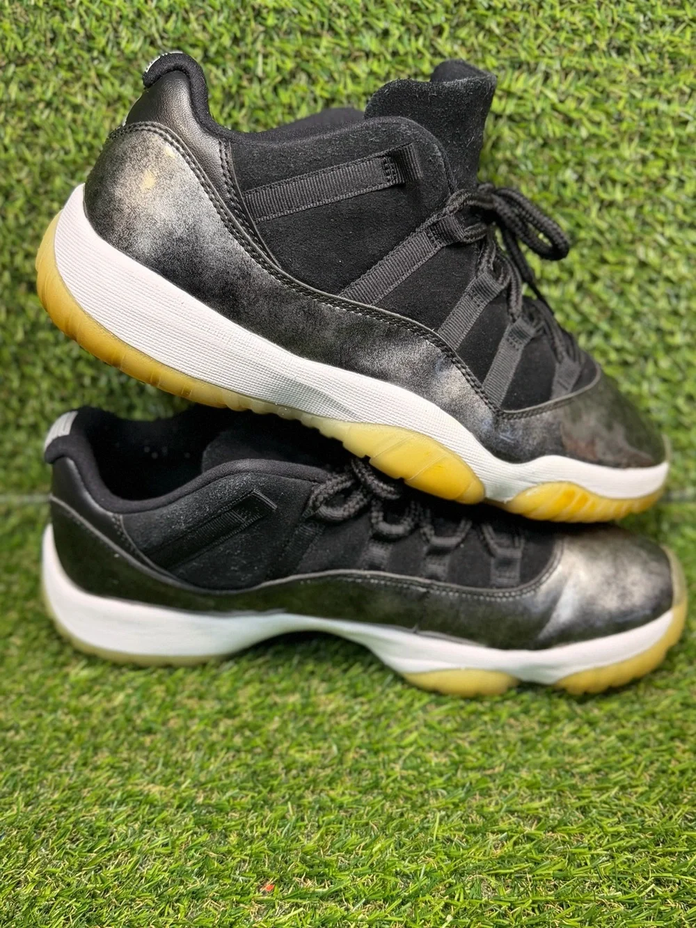 Size 10.5 Men’s 2017 Air Jordan 11 Retro Low Barons Great Condition - No Box -